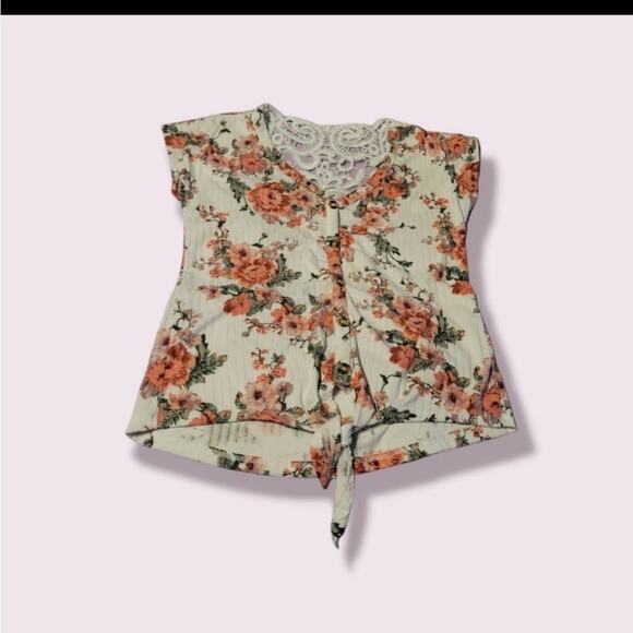 Bobbie Brooks, floral print white lace knit back blouse size small - Picture 3 of 4